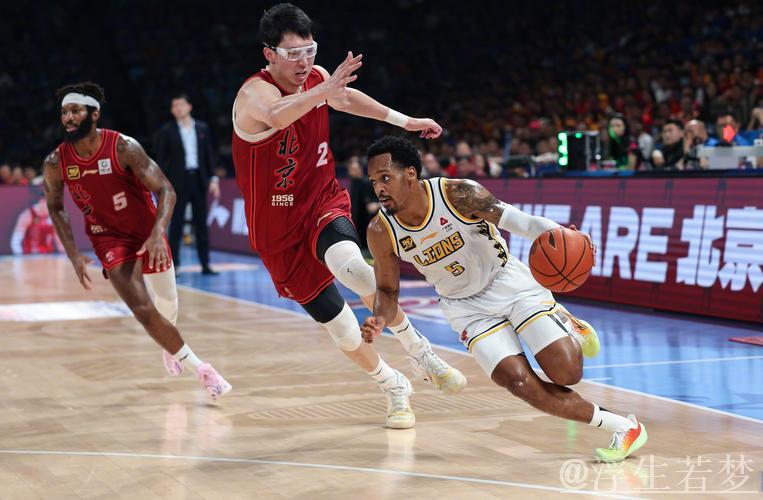 广厦战胜山西：塔克砍16分，迪亚洛斩获17分，CBA揭幕战收官